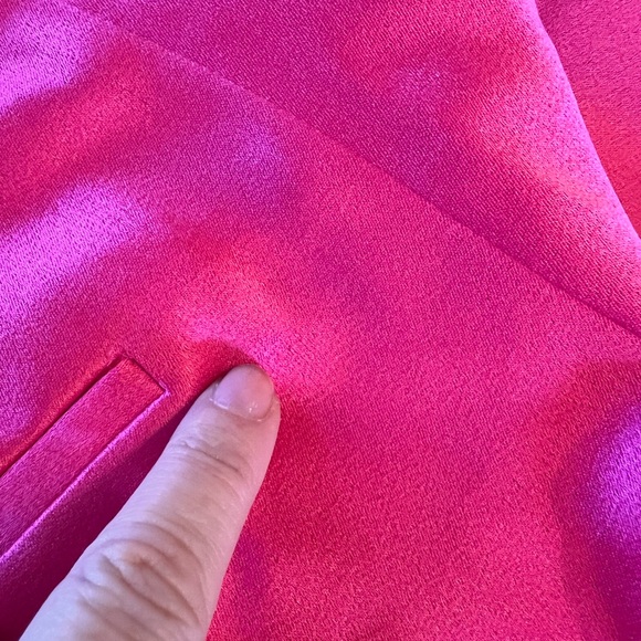 NWOT ALICE + OLIVIA Mara Pink Satin Shorts - Picture 12 of 13